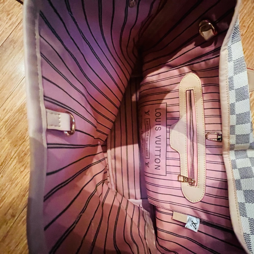 LOUIS VUITTON “Never Full” TOTE - Picture 6 of 6